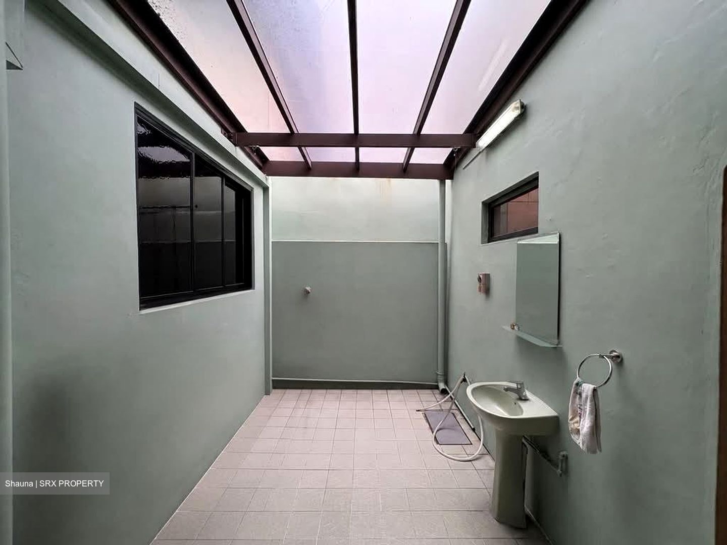 Sembawang Hills Estate (D20), Terrace #604287101